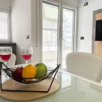 Pizza House Qerret 1 Min To Апартаменты *
