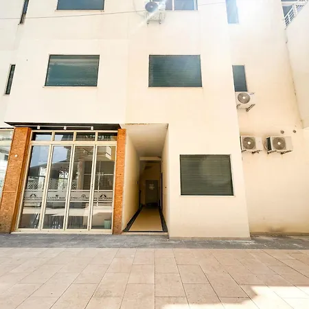 Shqiponja Golem (Tirana)