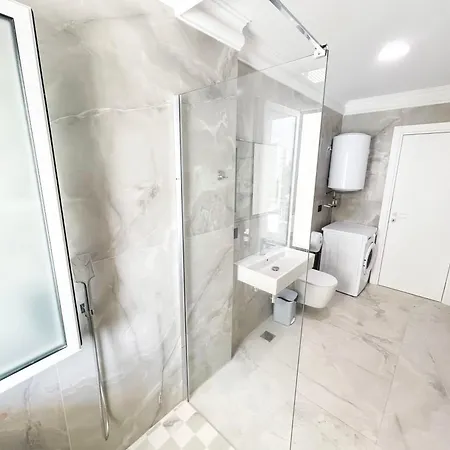 Shqiponja Golem (Tirana)