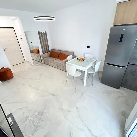 Διαμέρισμα Pizza House Qerret 1 Min To Golem (Tirana)