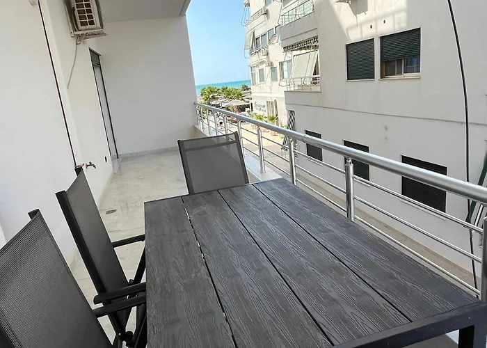 Shqiponja Appartement *