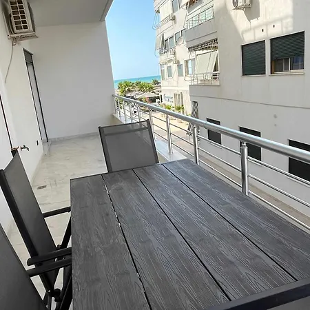 Shqiponja Apartment *