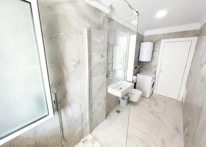 Shqiponja Golem (Tirana)